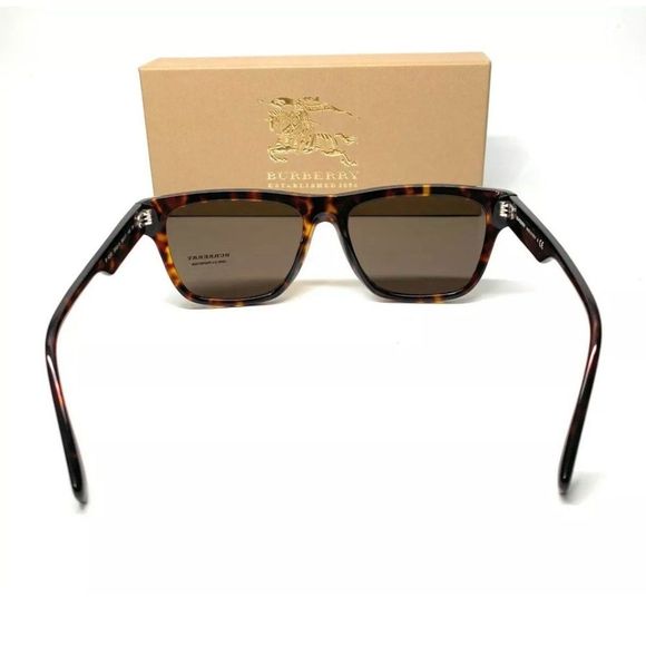 Burberry Women's Dark Havana and Brown Sunglasses! - Picture 4 of 4